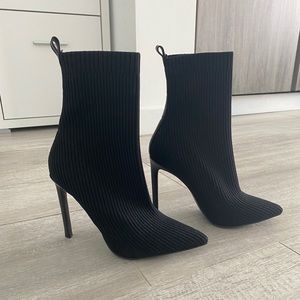 Steve Madden Doler Booties